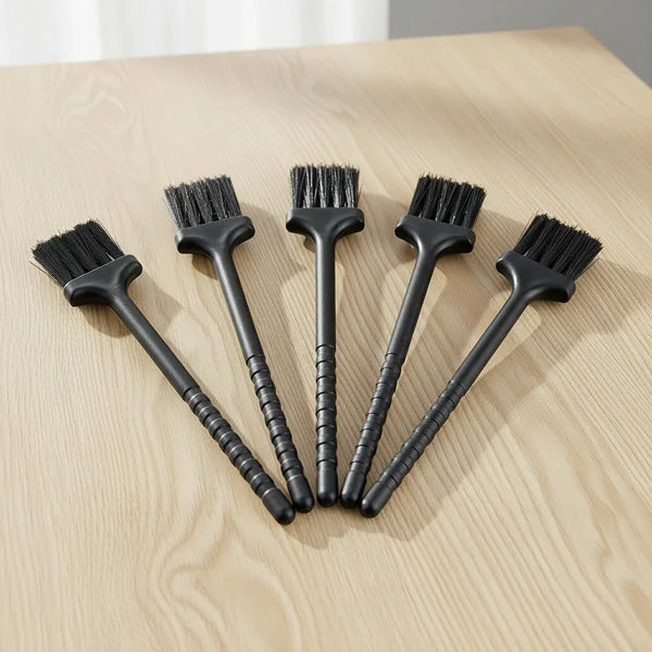 Kompaktowa szczotka do czyszczenia klawiatury 